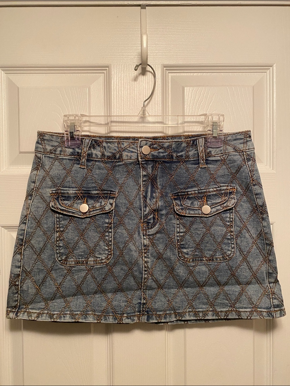 Gobles Quilted-Pattern Denim Mini Skirt…size L